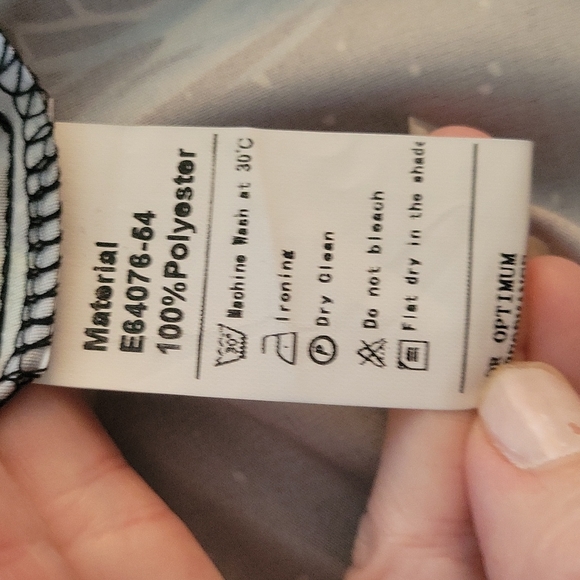 🌺3 for $10 Galaxy Blouse - Picture 5 of 6